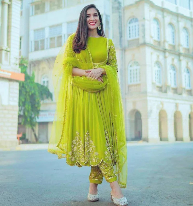 Madhuri Mehek Anarkali
